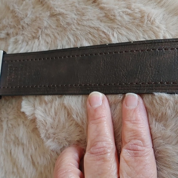 Men's Levis Reversible leather Belt - Picture 6 of 9